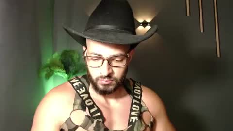 Snapshot of chris_magnum_ chatting on 07.30.26 cris Twitter magnum101010 insta magnumc20 online show from 07.30.26