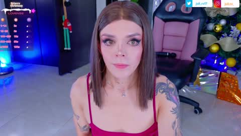 Snapshot of chris_parker01 chatting on 12.19.24 juli Instagram july rv17 - Twitter juli rv17 online show from 12.19.24