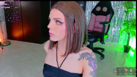 Snapshot of chris_parker01 chatting on 01.25.25 juli Instagram july rv17 - Twitter juli rv17 online show from 01.25.25