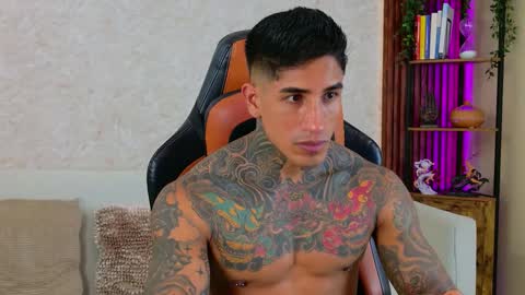 Snapshot of chris_reilly chatting on 01.16.26 chris reilly online show from 01.16.26