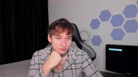 Chris Tyson online show from 10.18.25