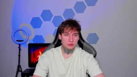 Chris Tyson online show from 10.31.25