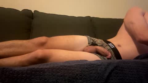 Snapshot of chrisdavee chatting on 12.09.24 chrisdavee online show from 12.09.24