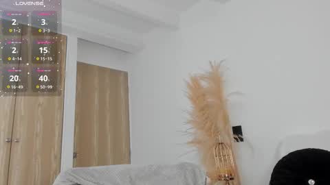 Snapshot of chrishell_ chatting on 03.02.26 Chrishell online show from 03.02.26