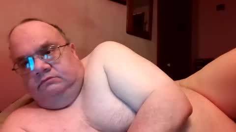 Snapshot of chrismini312 chatting on 04.13.26 Chris The Jerk Off King online show from 04.13.26