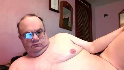 Snapshot of chrismini312 chatting on 05.18.26 Chris The Jerk Off King online show from 05.18.26