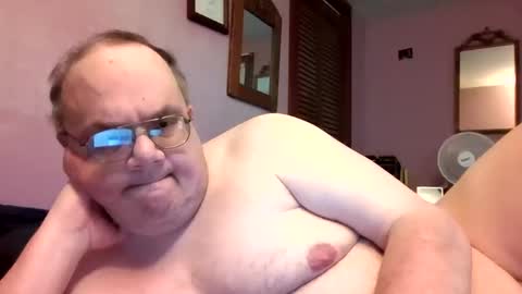 Snapshot of chrismini312 chatting on 05.20.26 Chris The Jerk Off King online show from 05.20.26