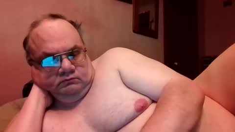 Snapshot of chrismini312 chatting on 05.27.26 Chris The Jerk Off King online show from 05.27.26