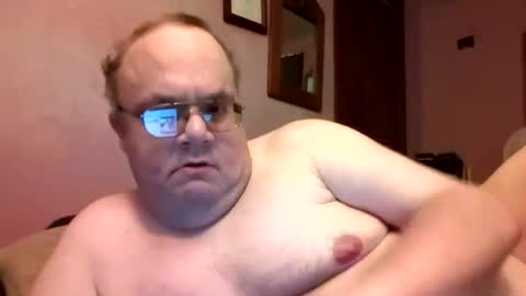 Snapshot of chrismini312 chatting on 05.27.26 Chris The Jerk Off King online show from 05.27.26