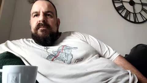 Snapshot of chrisole chatting on 12.14.25 chris ole online show from 12.14.25