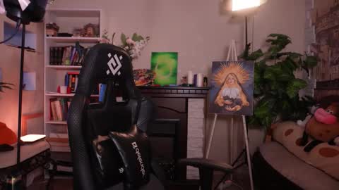 chriss_foxx online show from 04.22.26