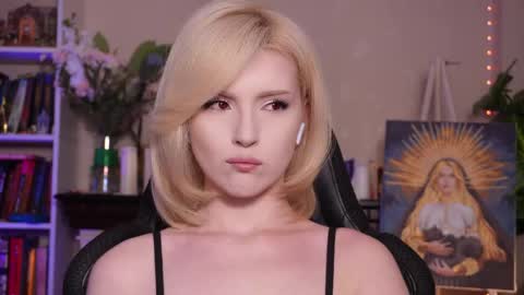 chriss_foxx online show from 05.02.26