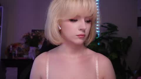 Snapshot of chriss_foxx chatting on 07.14.26 chriss_foxx online show from 07.14.26