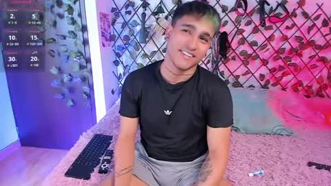 Christian Wang online show from 04.26.26