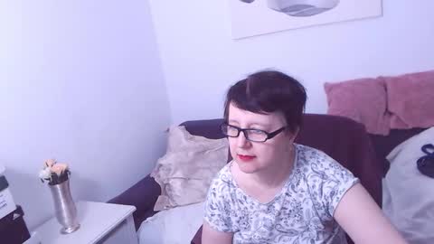 Christa online show from 11.24.25