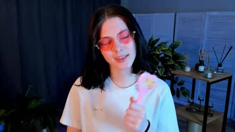 christaschrecongost online show from 03.06.26