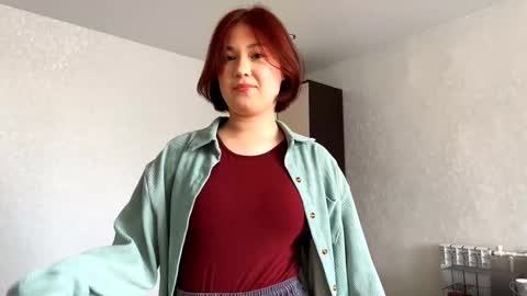 Snapshot of christianealessio chatting on 10.21.25 Eli online show from 10.21.25