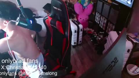 Snapshot of christianslong chatting on 09.22.25 christianslong online show from 09.22.25