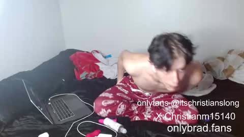 Snapshot of christianslong chatting on 09.25.25 christianslong online show from 09.25.25