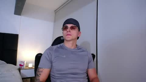Snapshot of christianvalenzia chatting on 06.10.26 Christian online show from 06.10.26
