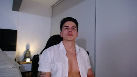 Snapshot of christianvalenzia chatting on 06.17.26 Christian online show from 06.17.26