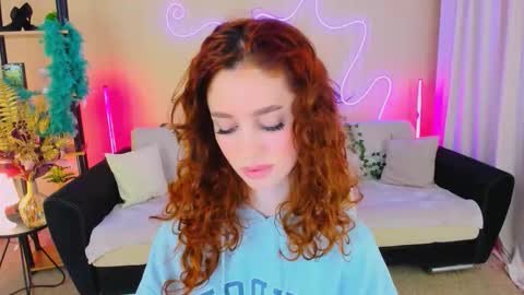 christinaconteeree online show from 11.18.25