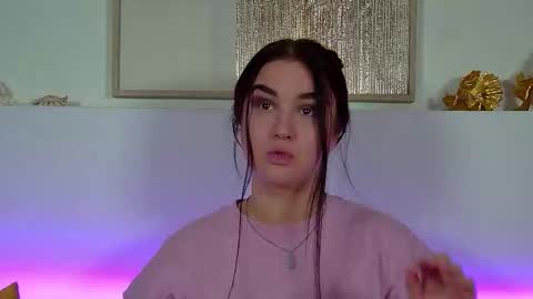 Christina online show from 11.25.25