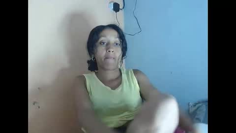 Snapshot of christine213 chatting on 10.13.25 christine213 online show from 10.13.25