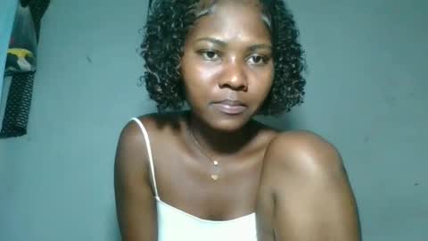 Snapshot of christine985 chatting on 10.22.25 christine985 online show from 10.22.25