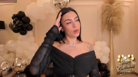 Snapshot of christineford1 chatting on 11.06.25 Christine Ford online show from 11.06.25