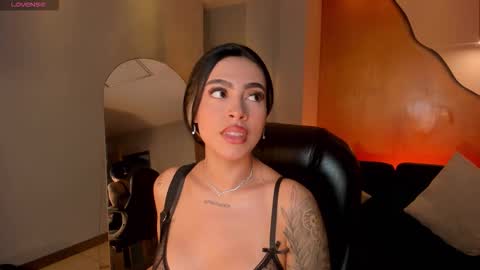 Snapshot of christineford1 chatting on 12.04.25 Christine Ford online show from 12.04.25