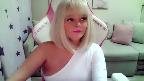 Snapshot of christirose chatting on 02.08.26 Christi online show from 02.08.26