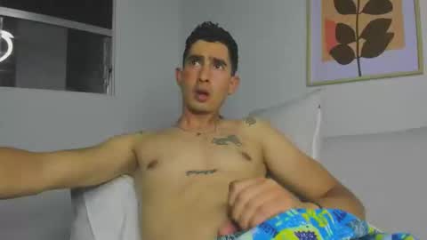 Snapshot of christoper_dick chatting on 02.23.25 Petite Horny and chistoper dick online show from 02.23.25