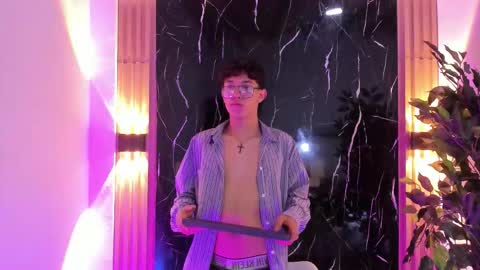 Chrisopher Hunter online show from 02.04.26