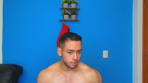 Snapshot of christopher_w chatting on 01.06.25 Christopher online show from 01.06.25