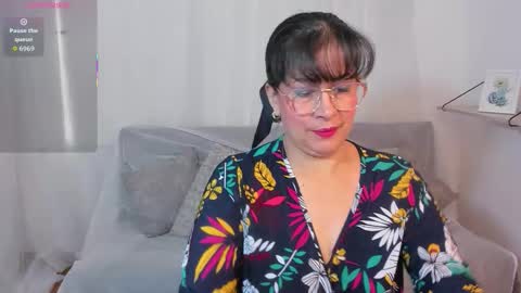 Snapshot of christy_ant chatting on 01.08.26 Christy online show from 01.08.26