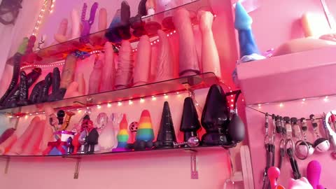 christy online show from 12.19.24