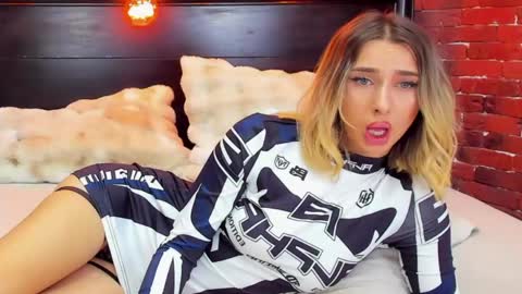 christyna_ross online show from 05.02.26