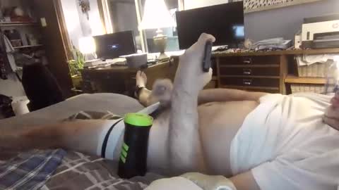 Snapshot of chrisw8121 chatting on 10.21.25 chrisw8121 online show from 10.21.25