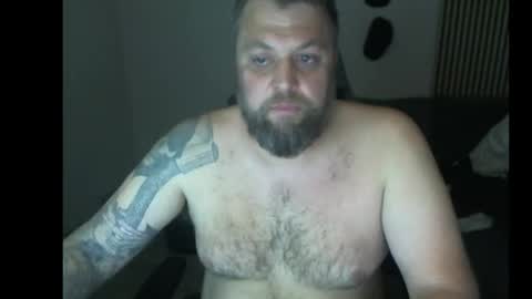 Snapshot of chrizz80 chatting on 11.28.25 Chrizz online show from 11.28.25