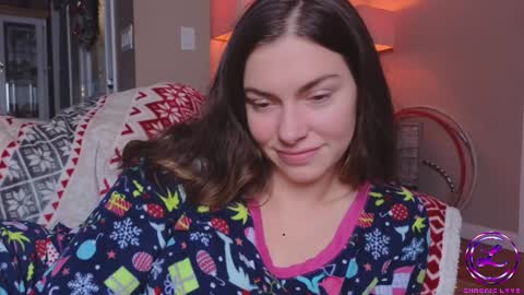 Snapshot of chroniclove chatting on 12.15.24 Marley online show from 12.15.24