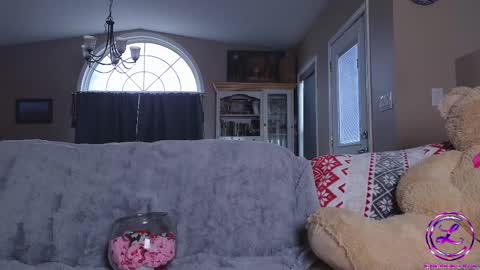 Snapshot of chroniclove chatting on 02.11.25 Marley online show from 02.11.25