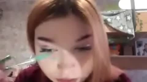 Hello Eva here   Help me to make 100 thumbs up 333 online show from 10.18.25