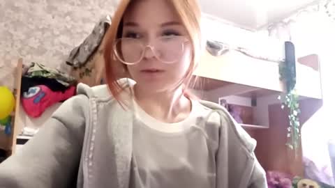 Hello Eva here   Help me to make 100 thumbs up 333 online show from 10.22.25