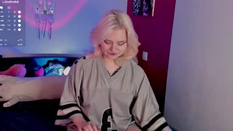 Helen and Teya online show from 10.19.25