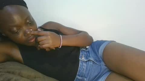 cilia petite online show from 12.14.25