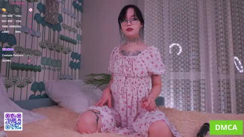 Snapshot of cinacandy chatting on 11.14.25 L online show from 11.14.25