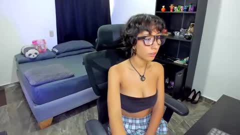 Snapshot of cinamon_kingdom chatting on 05.23.26 Luna and Sebas online show from 05.23.26