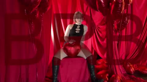 Snapshot of cinbellamy chatting on 02.25.26 Cin Bellamy online show from 02.25.26