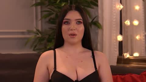 Snapshot of cindycruse chatting on 03.06.26 Cindy online show from 03.06.26